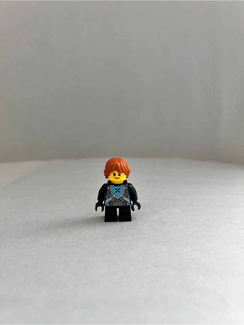 LEGO Nexo Knights Robin Underwood Minifigure